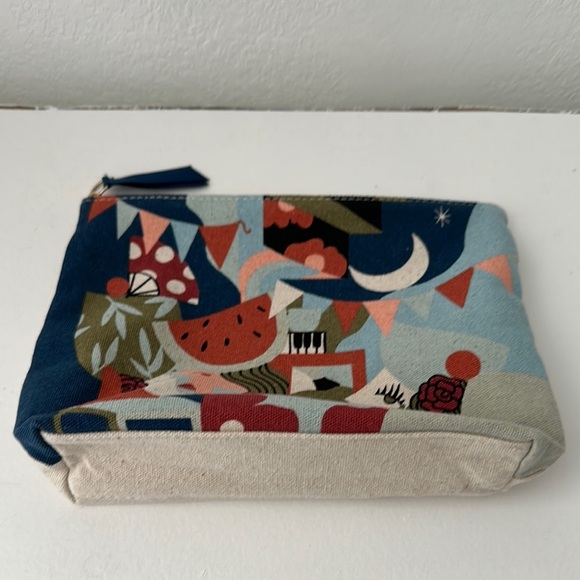 Clarins Abstract Art Canvas Cosmetic Pouch - Picture 2 of 8